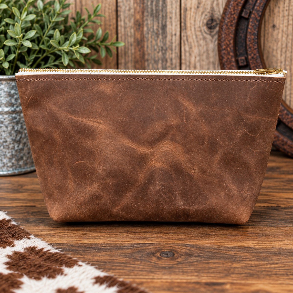 Vintage Hide Makeup Bag